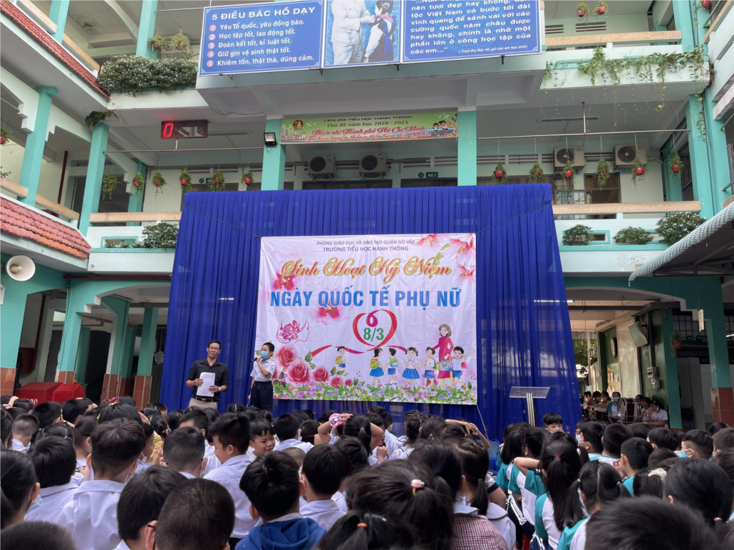 Sinh hoạt kỷ niệm ngày quốc tế phụ nữ 8.3 (10).jpg
